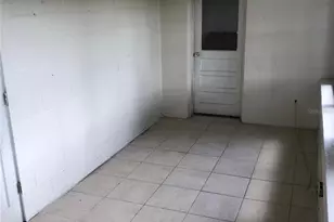 421 W Cornell St, Avon Park, FL 33825 - Photo 4