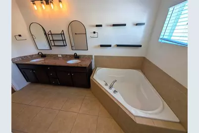 3633 W Everette Avenue, Tampa, FL 33611 - Photo 20