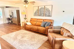 1424 Sawyerwood Ave, Orlando, FL 32809 - Photo 4