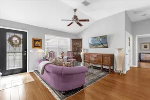 3108 Melville Loop, The Villages, FL 32162 - Photo 4