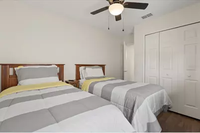 7955 Heritage Entrance Boulevard, Kissimmee, FL 34747 - Photo 14