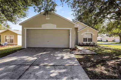 977 Vanderbilt Drive, Eustis, FL 32726 - Photo 1