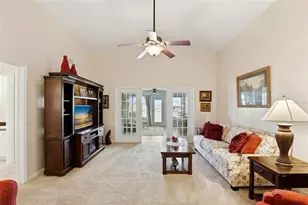 864 Lake Elsie Dr, Tavares, FL 32778 - Photo 12