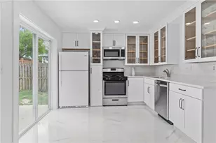 421 Rollins Dr, Davenport, FL 33837 - Photo 12