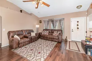 2830 Gramercy Dr, Deltona, FL 32738 - Photo 4