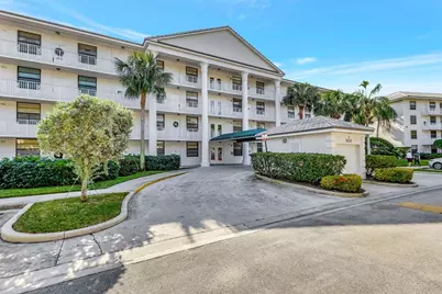 3630 Whitehall Drive #105, West Palm Beach, FL 33401 - Photo 2