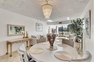 3630 Whitehall Dr, West Palm Beach, FL 33401 - Photo 8