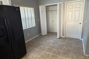 208 Grantham Dr, Davenport, FL 33897 - Photo 10