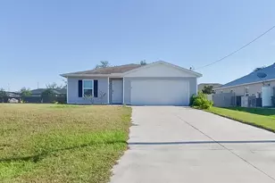 1618 NE 36th St, Cape Coral, FL 33909 - Photo 1