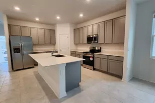 1427 Brentwood Dr, Kissimmee, FL 34746 - Photo 4