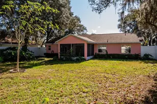 11315 Lake Dr, Leesburg, FL 34788 - Photo 22