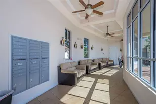 1075 David Walker Dr, Tavares, FL 32778 - Photo 6