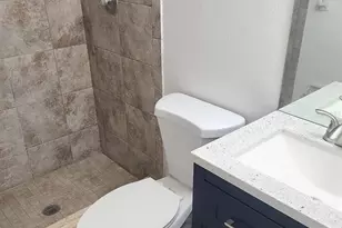 6830 Magnolia Pointe Cir, Orlando, FL 32810 - Photo 14