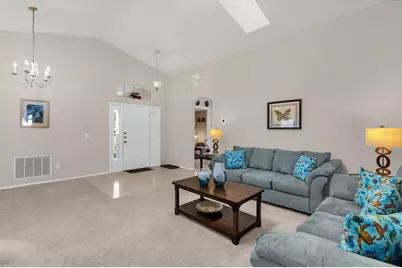 1154 Bloomingdale Drive, Davenport, FL 33897 - Photo 12