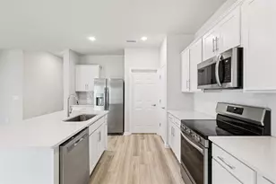 34 Reidsville Dr, Palm Coast, FL 32164 - Photo 6