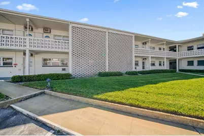 7050 Sunset Way #6, Saint Pete Beach, FL 33706 - Photo 2