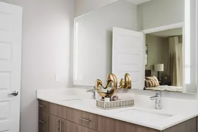 503-2 Chatham Avenue, Orlando, FL 32801 - Photo 2