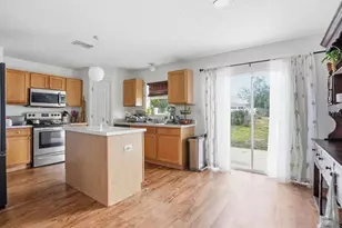 11077 Jenny Wren Rd, Weeki Wachee, FL 34614 - Photo 14