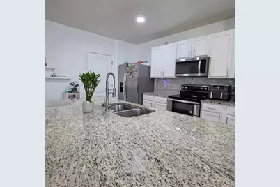 1680 Spray Terrace, Saint Cloud, FL 34771 - Photo 4