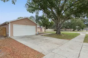 1042 Seminole Creek Dr, Oviedo, FL 32765 - Photo 34