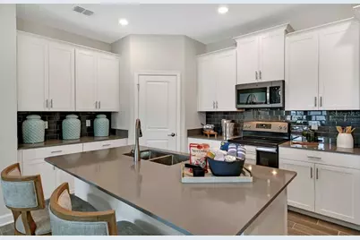 2400 Volunteer Avenue, Kissimmee, FL 34744 - Photo 4