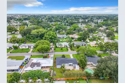 3753 Benson Avenue N, Saint Petersburg, FL 33713 - Photo 4