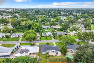 3753 Benson Ave N, Saint Petersburg, FL 33713 - Photo 4