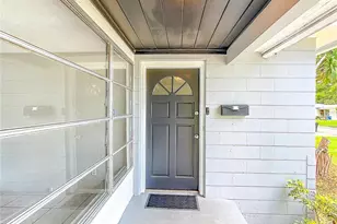 3753 Benson Ave N, Saint Petersburg, FL 33713 - Photo 2