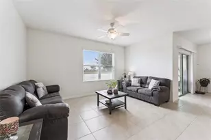 1896 Green Dragon Dr, Saint Cloud, FL 34771 - Photo 4