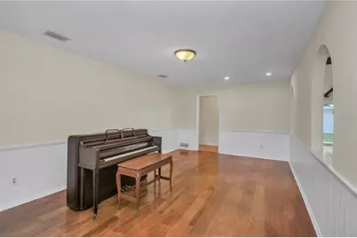 445 Desoto Drive, New Smyrna Beach, FL 32169 - Photo 8