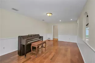 445 Desoto Dr, New Smyrna Beach, FL 32169 - Photo 8