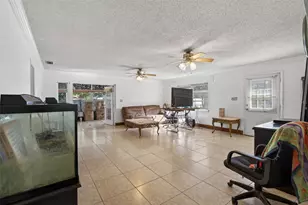 5221 Chenault Ave, Orlando, FL 32839 - Photo 12