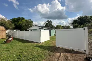 2015 Laurel St, Bartow, FL 33830 - Photo 2