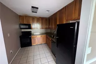 3986 Versailles Dr, Orlando, FL 32808 - Photo 10