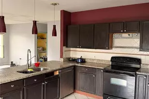 207 Redwood Bark Trail, Kissimmee, FL 34758 - Photo 4