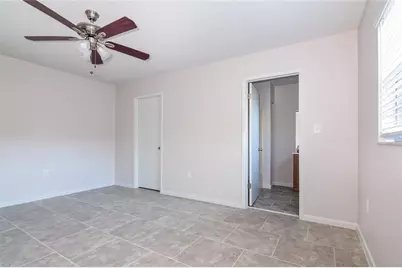 3610 W Leila Avenue, Tampa, FL 33611 - Photo 8