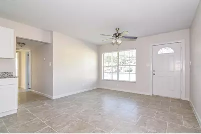 3610 W Leila Avenue, Tampa, FL 33611 - Photo 2