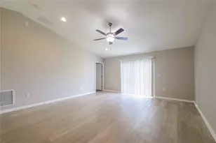 1040 Condor Dr, Haines City, FL 33844 - Photo 4