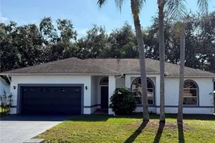 573 Hummingbird Ct, Poinciana, FL 34759 - Photo 1