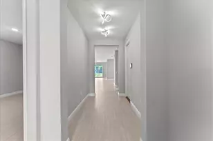 19105 Planetree St, Orlando, FL 32827 - Photo 4