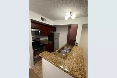 5120 Conroy Road #523, Orlando, FL 32811 - Photo 2