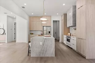 1413 Warwick Pl, Orlando, FL 32806 - Photo 16