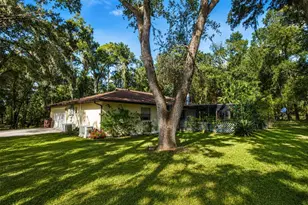 37600 Rolling Acres Rd, Lady Lake, FL 32159 - Photo 4