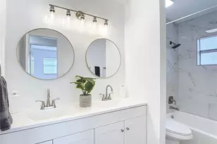 10017 N Hartts Dr, Tampa, FL 33617 - Photo 10