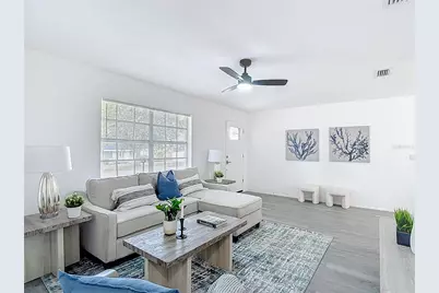 10017 N Hartts Drive, Tampa, FL 33617 - Photo 2