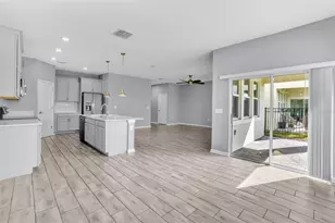 1048 Downswing Pl, Davenport, FL 33896 - Photo 14