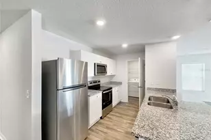 305 Camellia Ct, Kissimmee, FL 34759 - Photo 2