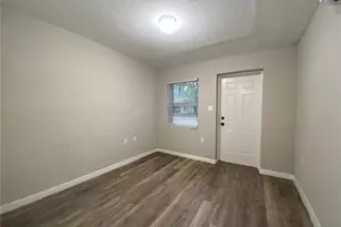 1110 Bates Ave, Eustis, FL 32726 - Photo 4