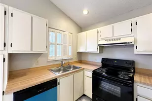 153 Becky Thatcher Ct, Orlando, FL 32828 - Photo 12