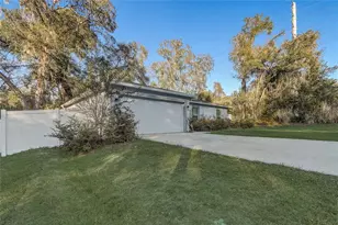 1535 17th St, Orange City, FL 32763 - Photo 2